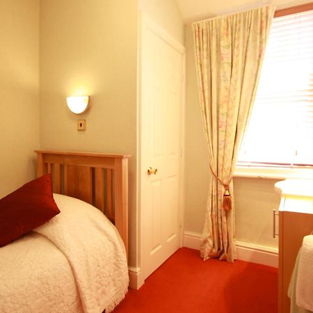 Brentwood Guest House York Esterno foto