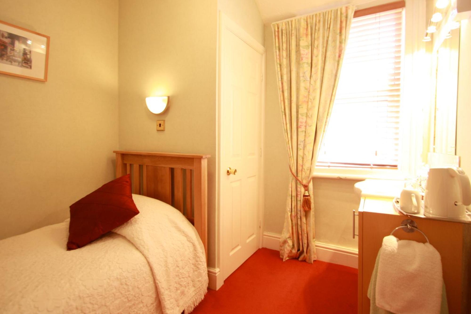 Brentwood Guest House York Esterno foto