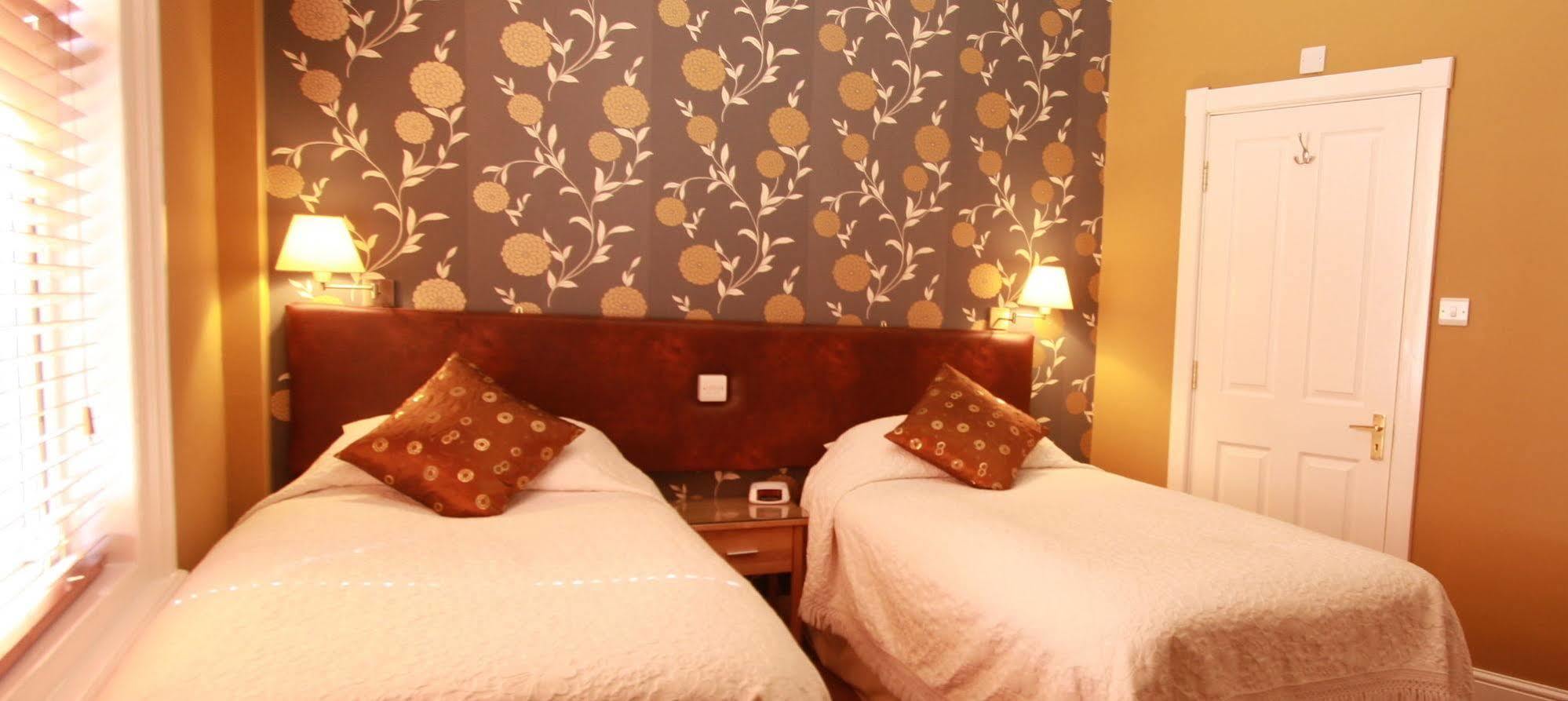 Brentwood Guest House York Esterno foto